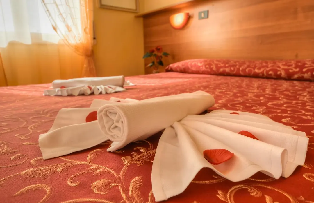 Hotel Claudia Loano-1